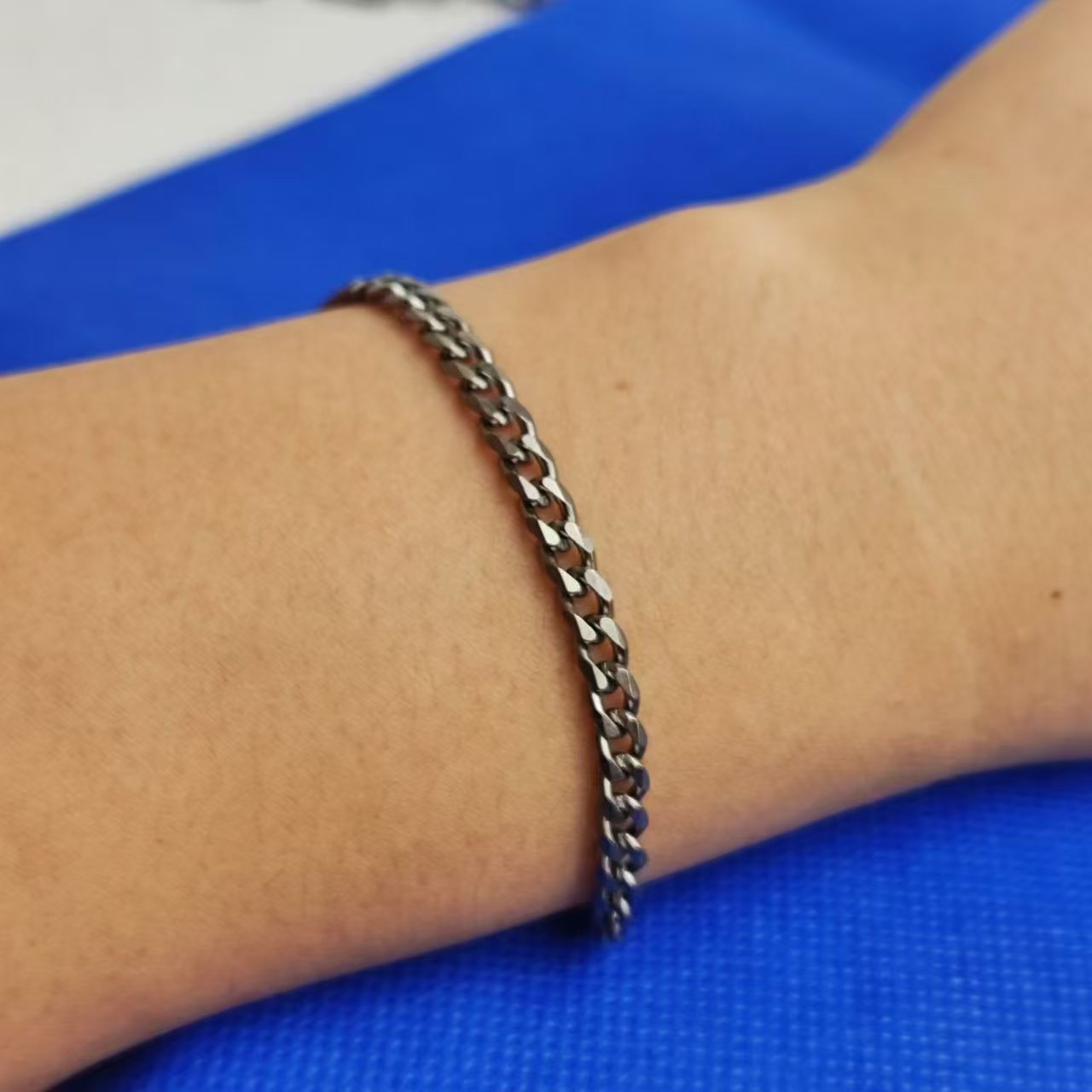 I-souled ไทเทเนียมผู้หญิงสร้อย - Ceramic Link Bracelet บทวิจารณ์และราคา